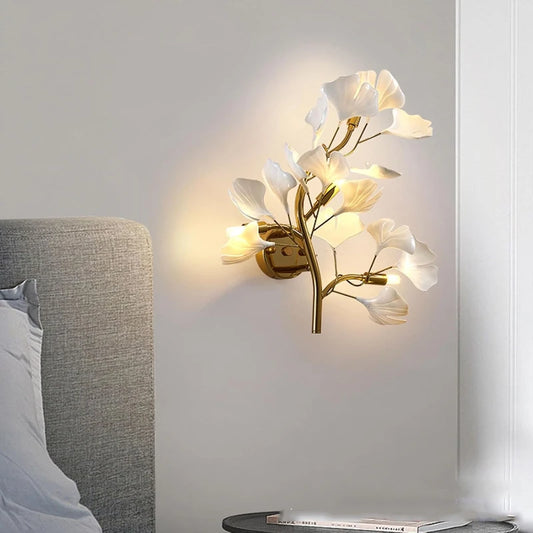 Minimalist Household Nordic Bedside LampCreative Ginkgo Leaf Wall Lamp, Modern Metal Wall Lamp with Iron Lamp Body